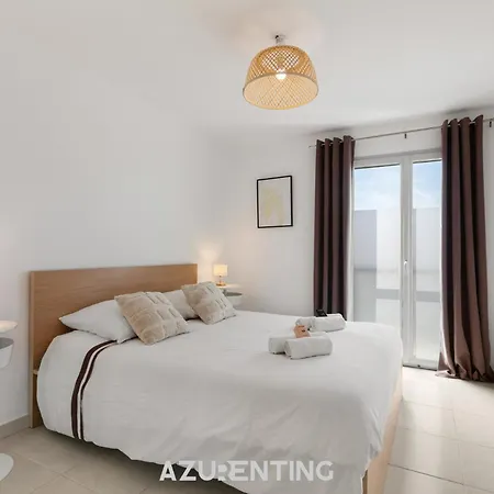 Azurenting - T3 Cœur D'antibes - Clim - Parking *