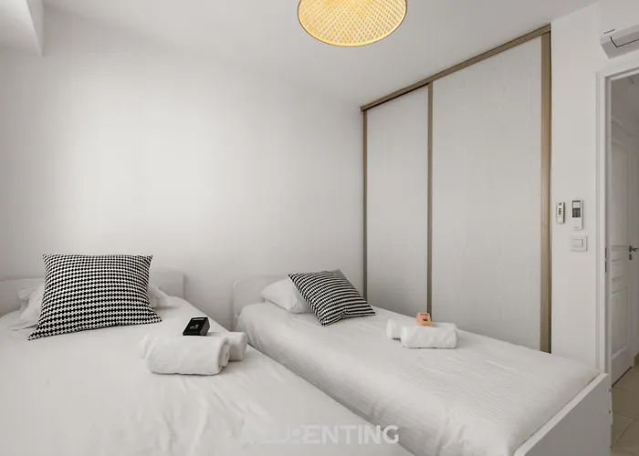 Lägenhet Azurenting - T3 Coeur D'antibes - Clim - Parking *