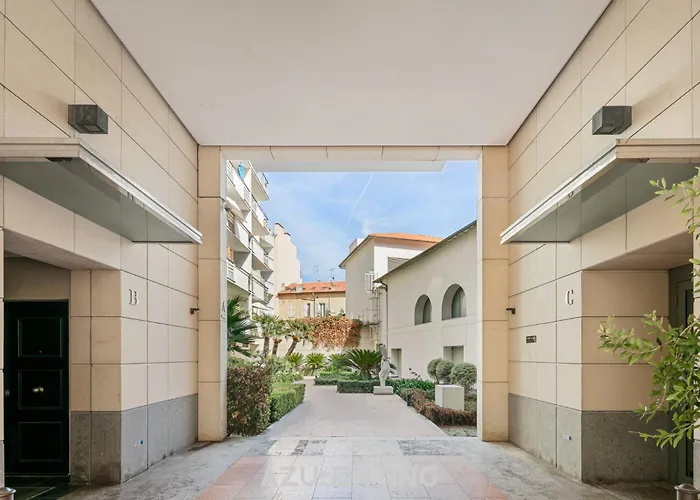 Azurenting - T3 Coeur D'antibes - Clim - Parking Antibes